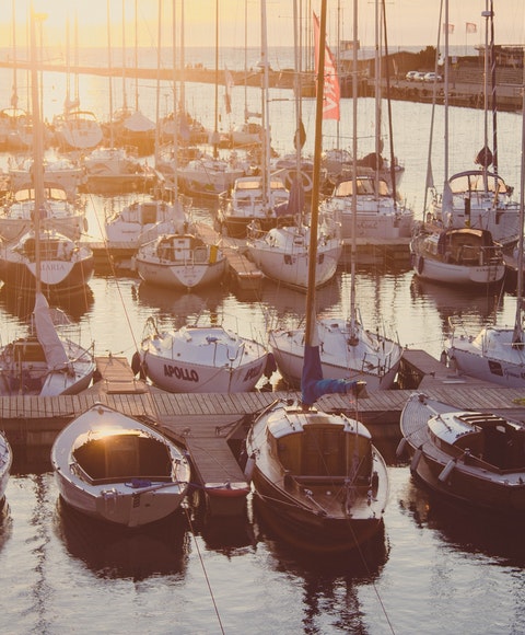 Båtar i hamn